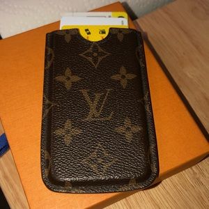 💖 Louis Vuitton Phone case or Cardholder💖